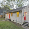 Отель Quaint Music City Bungalow Retreat, фото 15
