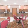 Отель Comfort Inn & Suites, фото 8