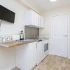 Отель Blackberry - Stylish Self-contained Flats in Soton City Centre, фото 3