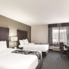 Отель La Quinta Inn & Suites by Wyndham Milwaukee Delafield, фото 4