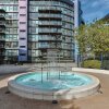 Отель Bright & Modern Apartment - Thames View/5 Guests в Лондоне