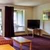 Отель Olympic Suites Inn, фото 2