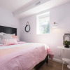 Отель Chic & Central 3-bedroom in Little Italy, фото 12