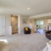 Отель Sunlit Milford Townhome < 2 Mi to Riverwalk!, фото 7