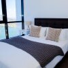 Отель Meriton Suites Southport, Gold Coast, фото 8