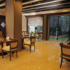 Отель Golden Lake Hotel, фото 22