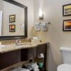Отель Comfort Suites Central, фото 8