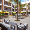 Отель Best Western Plus Meridian Inn & Suites, Anaheim-Orange, фото 24