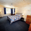 Отель Bank of Alpine - 2 Br Cabin, фото 3