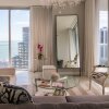 Отель Luxury 5star Condo at 34th floor Icon Brickell 1 bed one bath, фото 12
