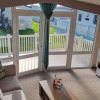 Отель Stunning Seaside Lodge Nr New Forest 2 bed, фото 4