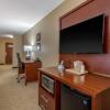 Отель Comfort Suites Pelham Hoover I-65, фото 21