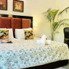 Отель Bluo 2Bhk Panchsheel Enclave - Balcony Park, фото 1
