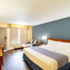 Отель Econo Lodge Inn & Suites University, фото 41