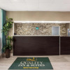 Отель Quality Inn & Suites University Area, фото 17