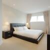 Отель Veeve  - Luxury 2 Bedroom Apartment - Chelsea Bridge Wharf, фото 1