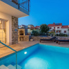 Отель Beautiful Home in Kornic With Wifi, Outdoor Swimming Pool and 3 Bedrooms, фото 18