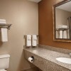 Отель Americas Best Value Inn & Suites Bastrop, фото 10