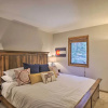 Отель Cozy Blue River Cabin w/ Treehouse: 6 Mi to Skiing, фото 7