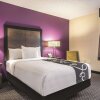 Отель La Quinta Inn & Suites by Wyndham Hartford - Bradley Airport, фото 28