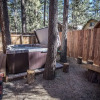Отель Just Right Cabin - 2 Br cabin by RedAwning, фото 18