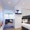 Отель KOZYGURU Chatswood Luxury Studio, фото 9
