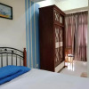 Отель OYO 90419 Sahar Guesthouse, фото 7