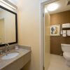 Отель Fairfield Inn & Suites by Marriott Burlington, фото 9