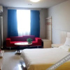 Отель Jinjing Collection Hotel (Nanyang Railway Station Xinhua City Plaza), фото 1