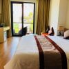 Отель Phoenix Homestay Hoi An в Хойан