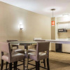 Отель Comfort Suites at Isle Of Palms Connector, фото 17