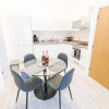 Отель Exquisite, Cosy 2-bed Apartment in Salford, фото 12