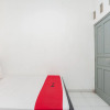 Отель RedDoorz Syariah near Grand Galaxy Park, фото 3