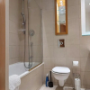 Отель Stylish City 2 Bed, 2 Bath, FREE PARKING & WiFi, фото 11