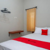 Отель RedDoorz near Kampus UMP Purwokerto 2, фото 3