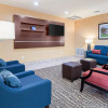 Отель Comfort Suites Ennis, фото 2