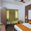 Отель OYO 10323 Hotel Gorbandh, фото 23