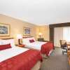 Отель Ramada by Wyndham Midtown Grand Island, фото 19