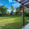 Отель Private Home 2 Miles From Siesta Key, фото 22