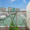 Отель On the Water 2 -waterside Studio With Terrace Overlooking the Harbour, фото 21