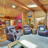 Отель Cozy Munds Park Cabin w/ Fireplace & Deck!, фото 11