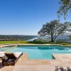 Отель The Arrive Harmony On Lake Austin 5 Bedroom Estate, фото 24