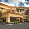 Отель La Quinta Inn & Suites by Wyndham Miami Airport East, фото 46