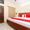 Отель Chinar by OYO Rooms, фото 1