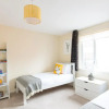 Отель Modern, 2 bedroom apartment in centre of Southsea, фото 12