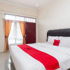 Отель RedDoorz @ Samuel Homestay Pematangsiantar, фото 5
