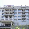 Отель Clarks Inn suites Raipur, фото 1
