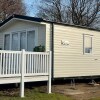 Отель Impeccable 3-bed Caravan in Clacton-on-sea, фото 16