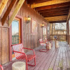 Отель Pine Needle by Avantstay Log Cabin w/ Gorgeous Views, Hot Tub, Patio & Pool Table!, фото 20