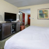 Отель Hampton Inn Raleigh / Town Of Wake Forest, фото 3
